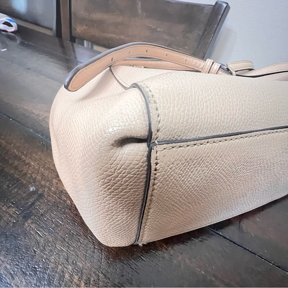 Authentic Coach F36637 Cream Leather Tote Bag AS IS - Picture 5 of 16